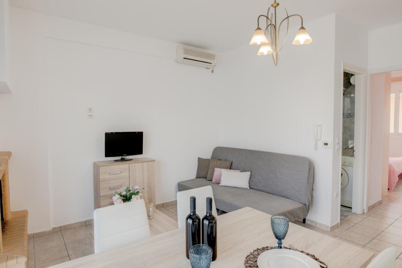Sugar Blue - Apartments On The Beach Agios Vasilios  Exterior photo